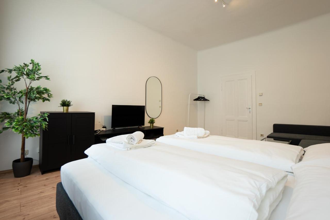 Lovely 1-Bedroom Apartment Next To Praterstern Wiedeń Zewnętrze zdjęcie
